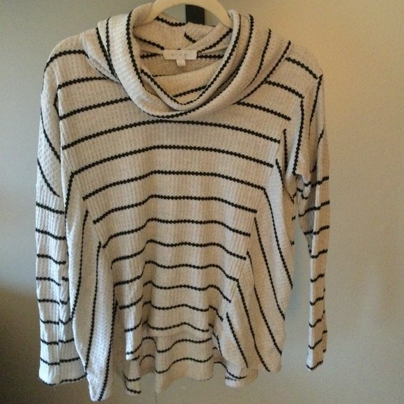 Anthropologie Sweater - Picture 3 of 4